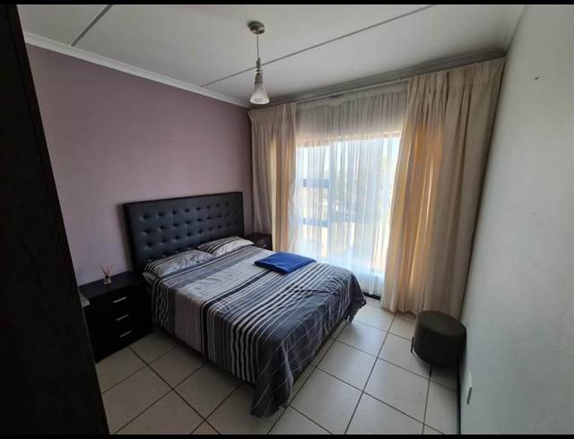 2 BEDROOM TOWNHOUSE FOR SALE IN OAKDENE